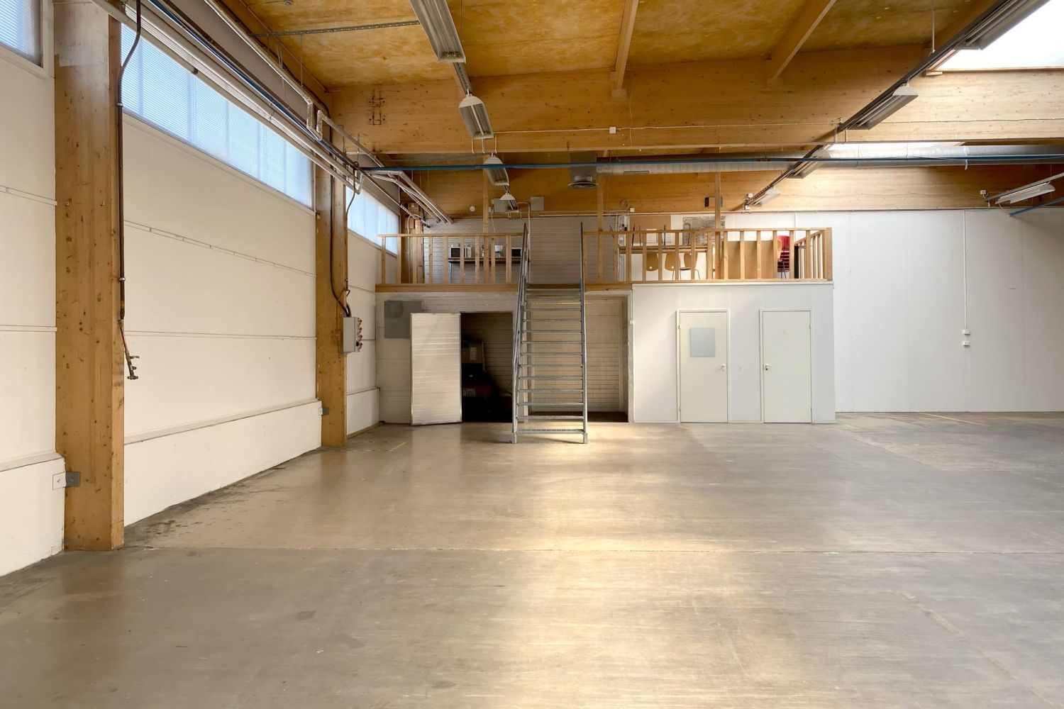 Tuotanto- tai varastotila 600 m²