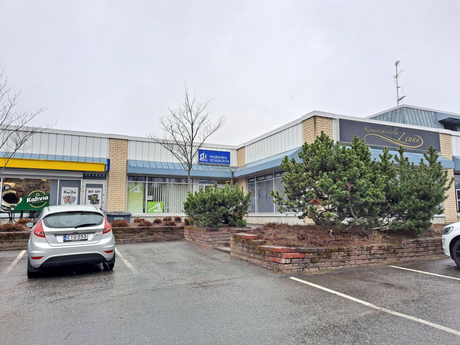 Muuramen keskustasta siistiä toimistotilaa