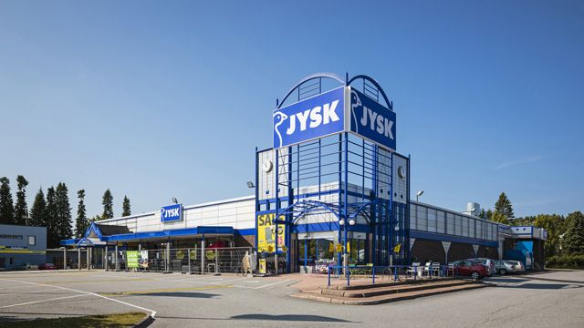 Topeeka 46 julkisivu 1