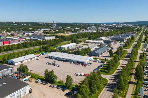 Liike- ja korjaamotila