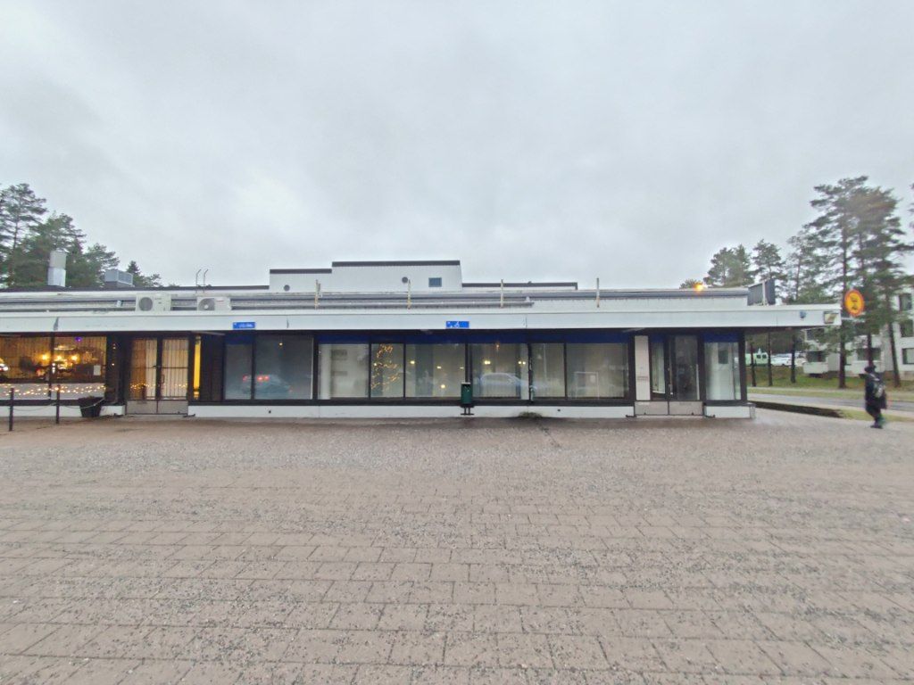 Liiketilaa Jäkärlän keskustasta