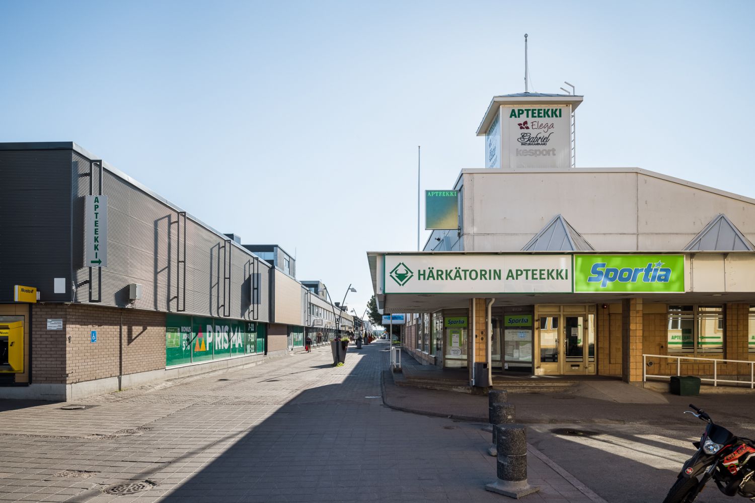 Julkisivu apteekin kulma