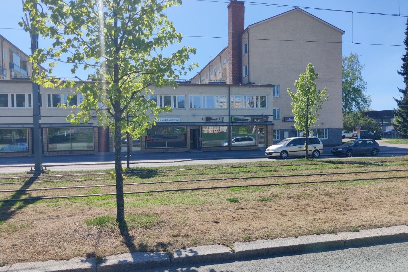 LIIKETILAA SAMMONKADUN ALKUPÄÄSSÄ, RATIKKAREITIN VARRELLA!