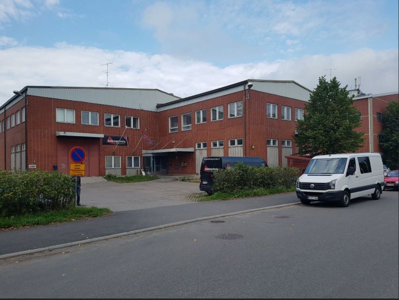 Vuokrataan noin 180m2 toimisto- / näyttelytilaa, 2 krs. 2 wc:tä ja suihku. Tilaan tavarahissi.Lisätiedot Mika Loppi p. 045 26 16555Kohteella ei ole lain edellyttämää energiatodistusta.Kerros: 2