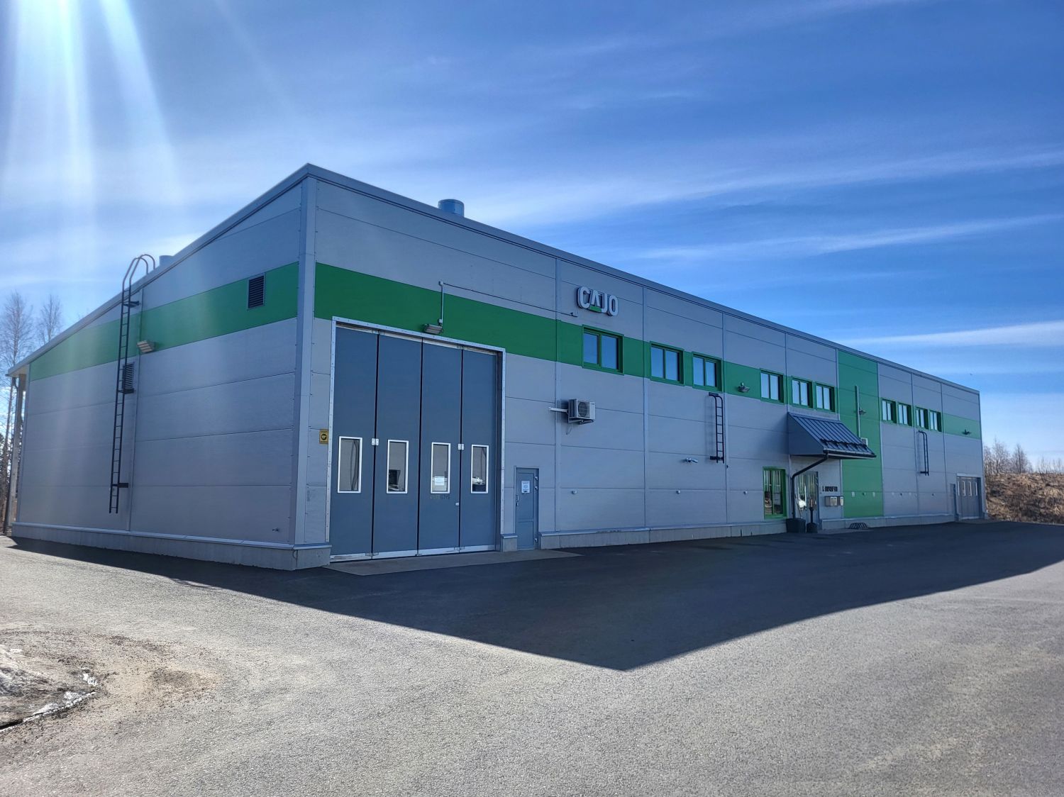 Vuokrataan siisti halli-/ varastotila Kempeleen Riihivainiolta!
Selkeä suorakaiteen muotoinen päätyhalli, jossa yksi kul...