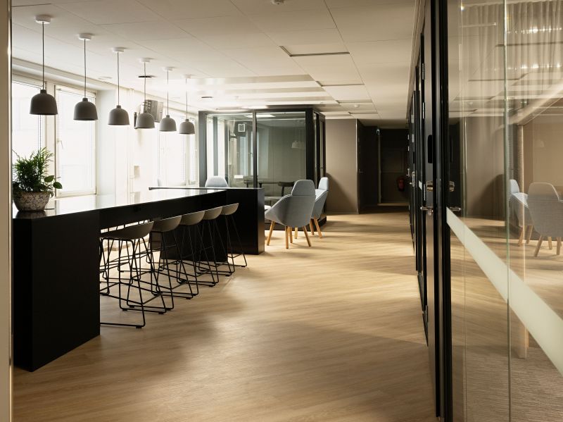 Vallila33 Business Parkin 3. kerroksessa on vapaana modernia ja viihtyisää toimitilaa, joka voidaan muunnella joustavasti yrityksesi tarpeiden ja suunnitelmien mukaiseksi. 