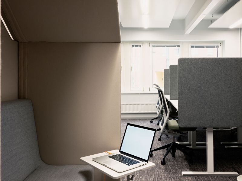 3. kerros toimistohuone