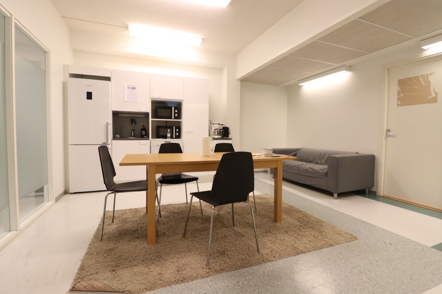 Yhteiskäytössä oleva keittiö