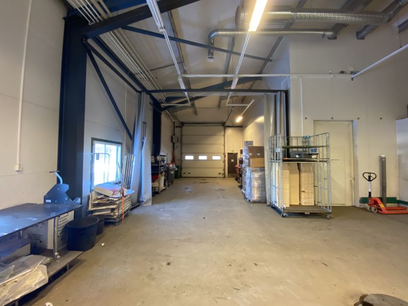 Lastaus / purku alue