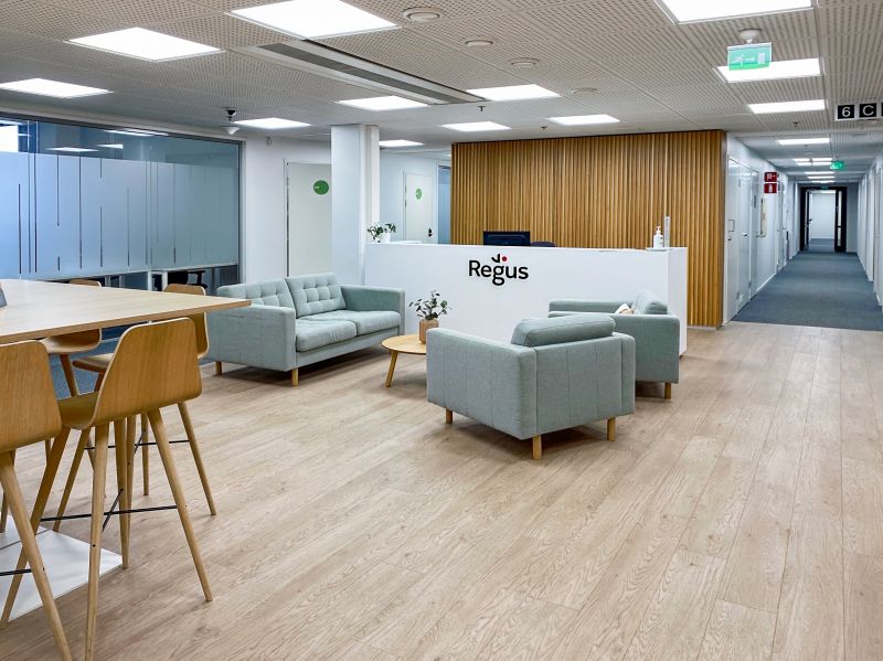 Työtilat, palvelut ja tuki auttavat tehostamaan työskentelyäsi kohteessa Regus Tulli Business Park