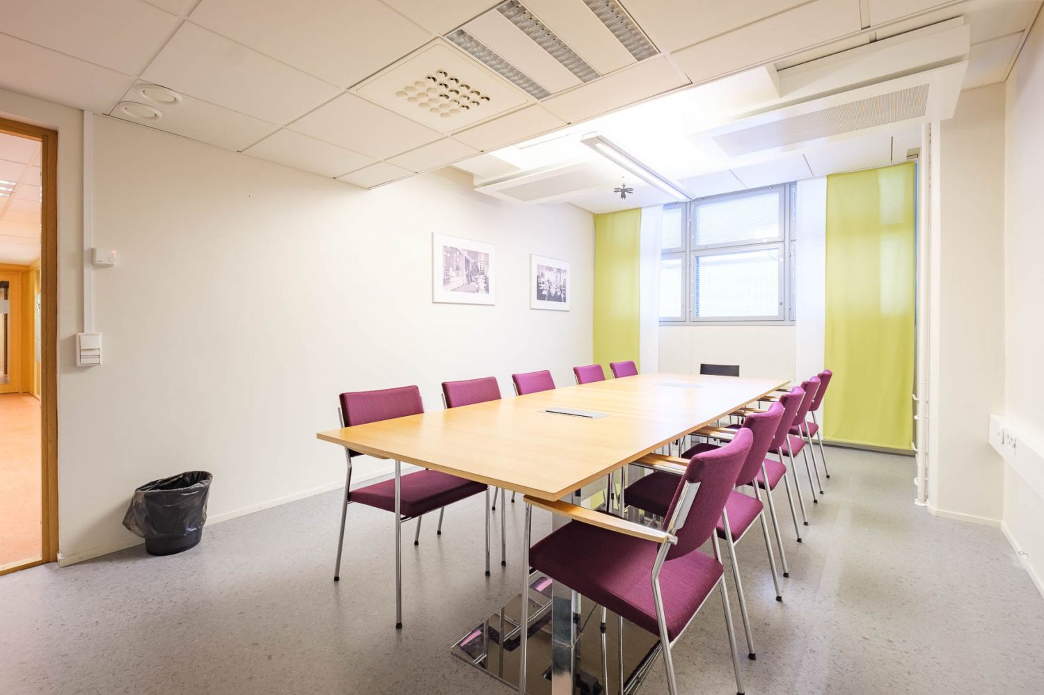 Sisäkuva 39 m2 toimistohuoneesta