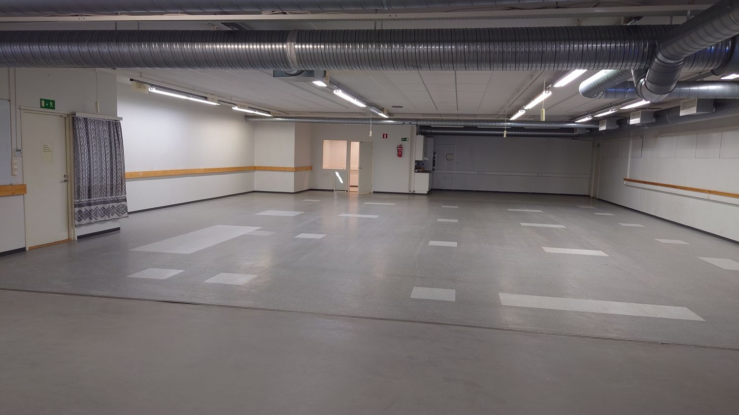 328 m2:n tilan sisäkuva