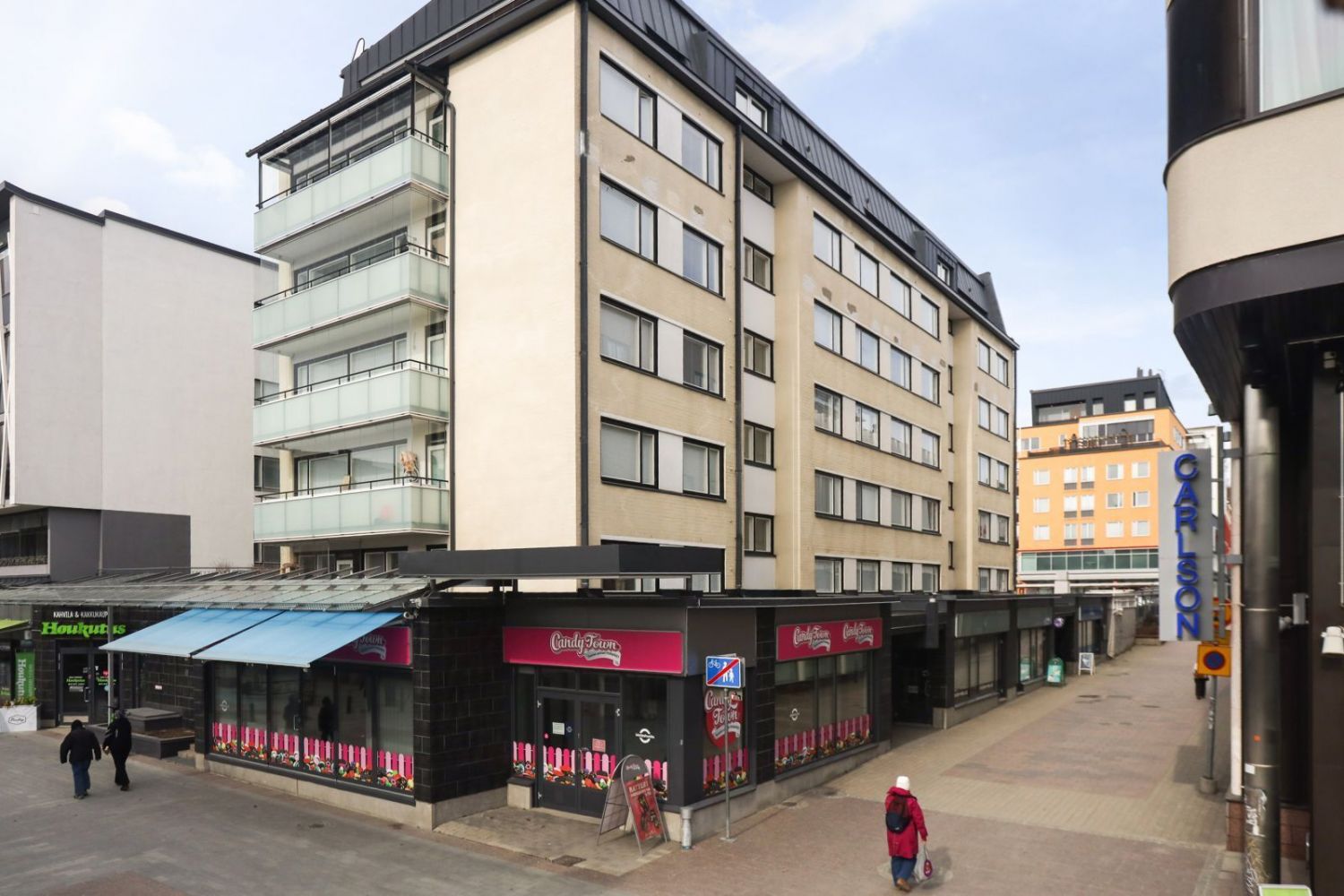 Ajurinkatu 20, katutason liiketila 64m²