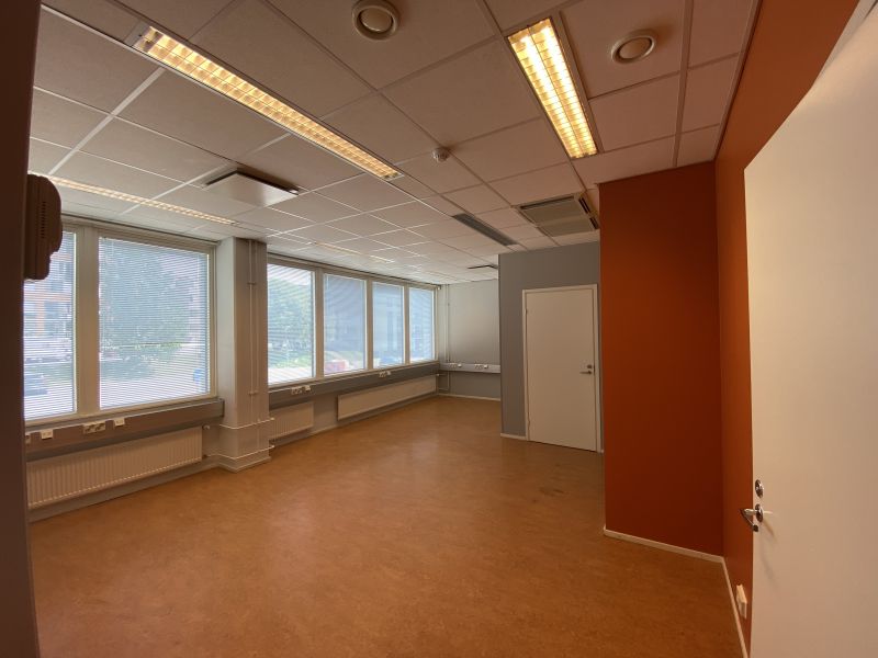 Kulmahuone omalla wc:llä 35,5m²