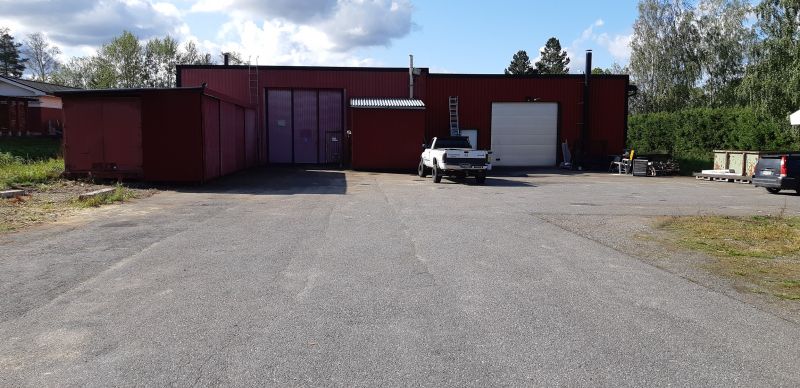 Konepajatilaa Pukkilan alueella.