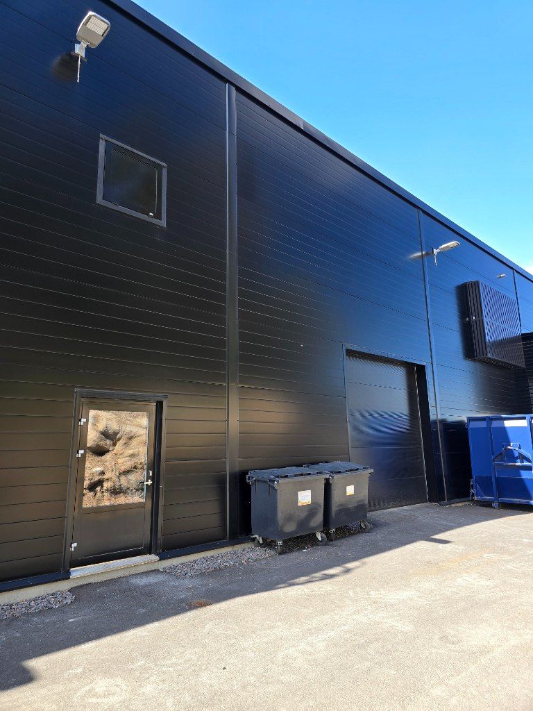 Siistiä varastotilaa Ikean alueelta