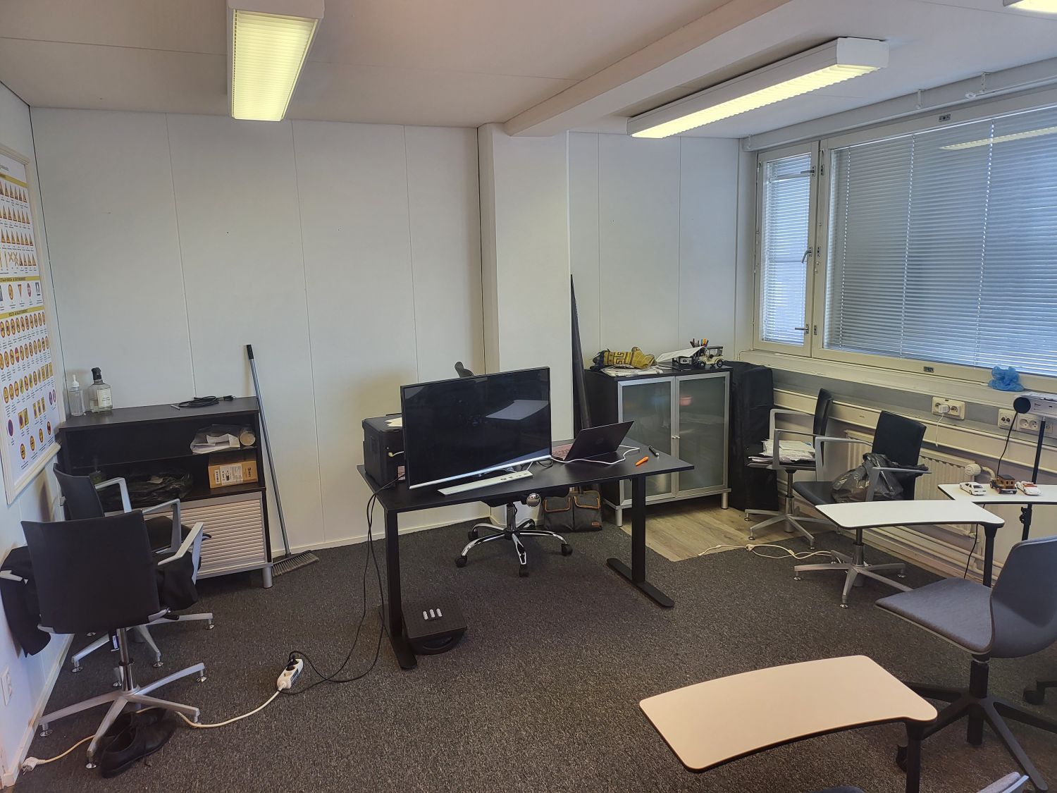 Heti vapaana olevia erinomaisia toimistohuoneita aivan rautatieaseman vierestä ja vain muutaman minuutin kävelymatkan pä...