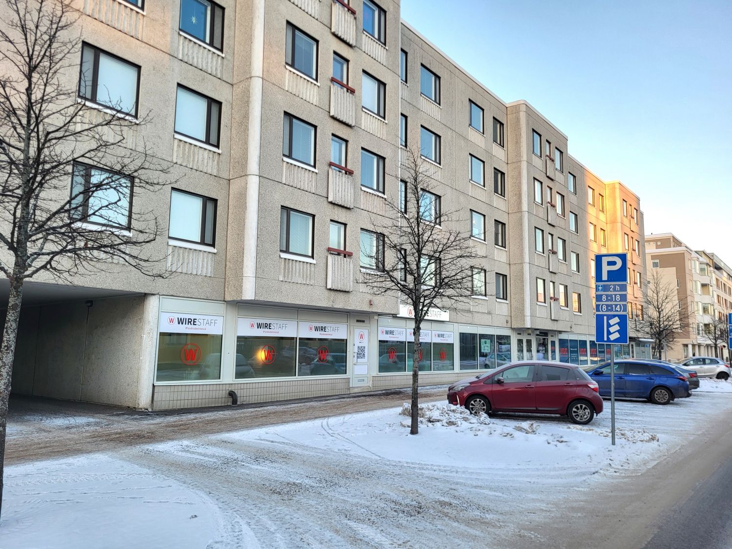 Myydään siistissä kunnossa oleva liikehuoneisto, joka soveltuu useampaankin käyttöön.
Mukavuudesta huolehtii ilmalämpöpu...