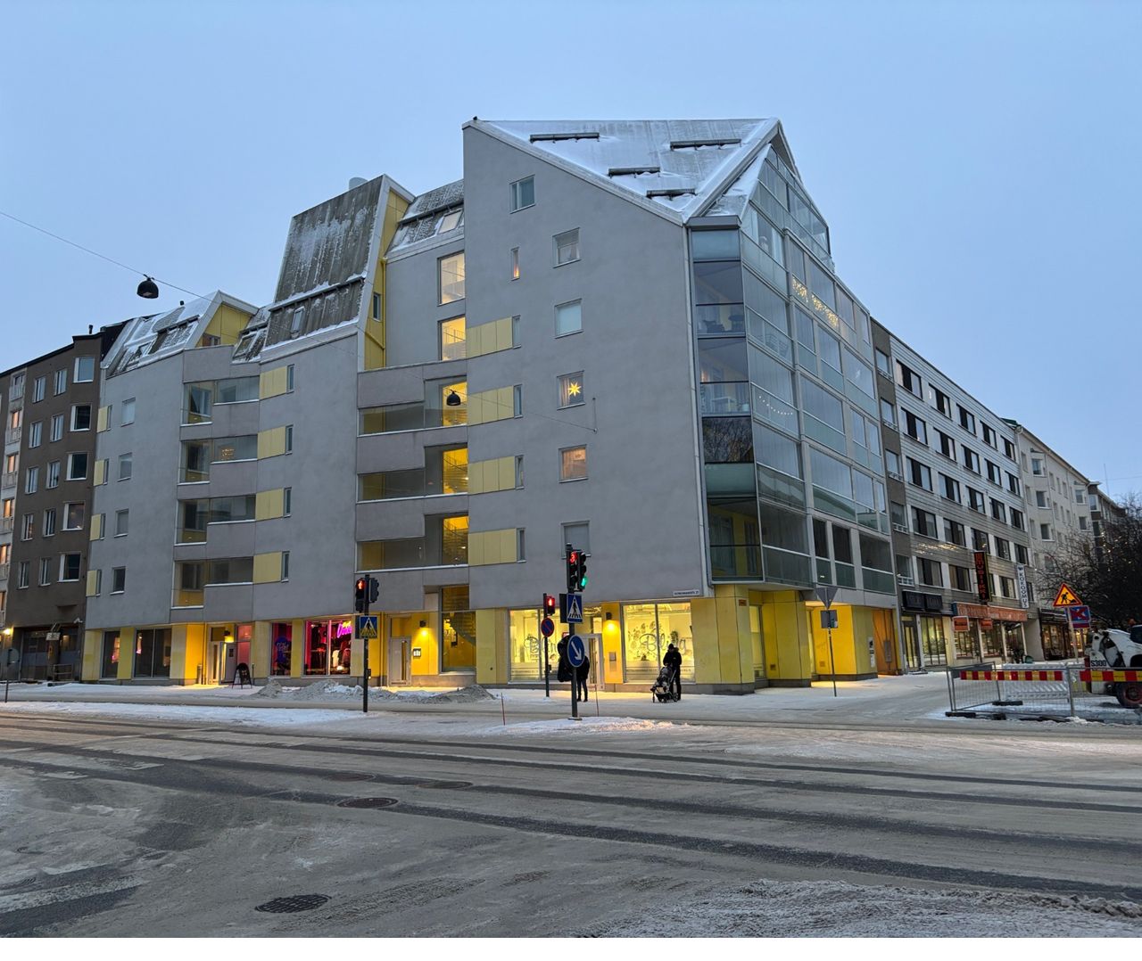 Näkyvyyttä Tampereen keskustassa!
Tuo liiketoimintasi paraatipaikalle vilkkaan kadun varteen! Erinomainen sijainti takaa...