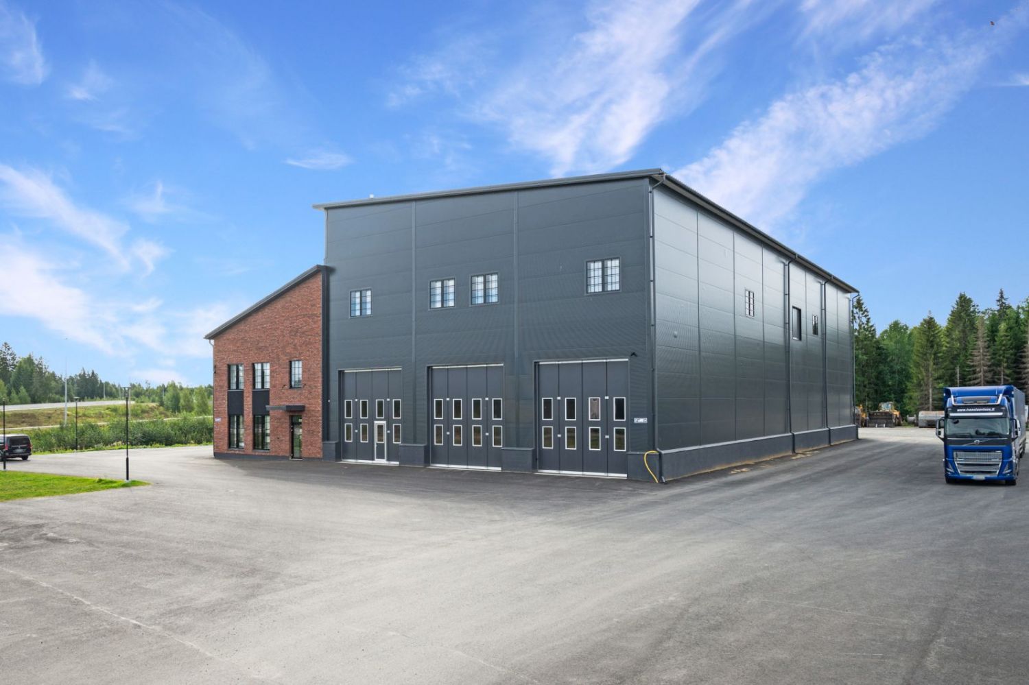 Moderni yrityskiinteistö Joensuussa