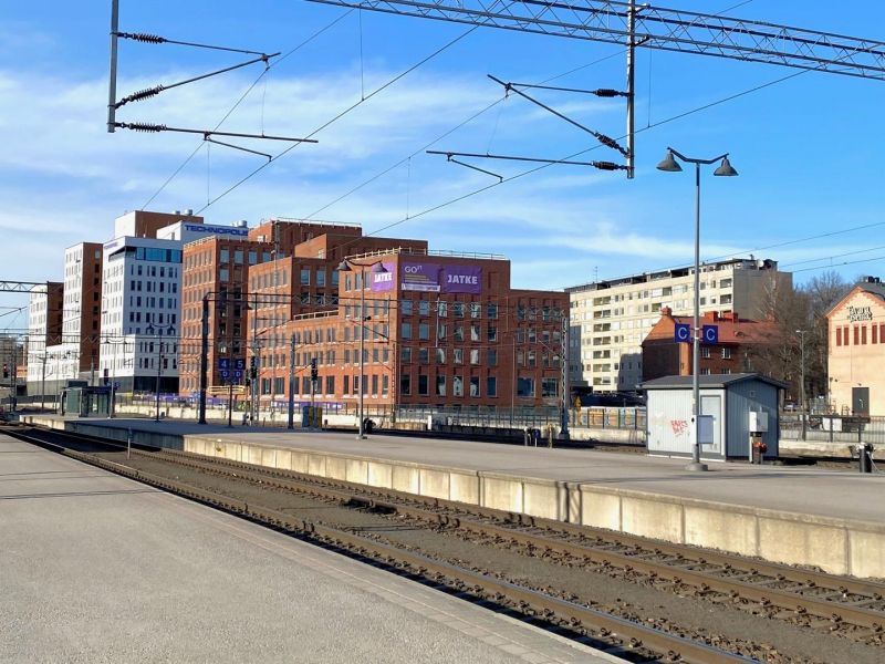 Valmistuva liike-/kahvilatila keskustaan