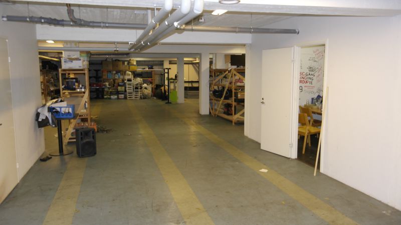 Kellarin varastotila (ei mukana neliöissä)