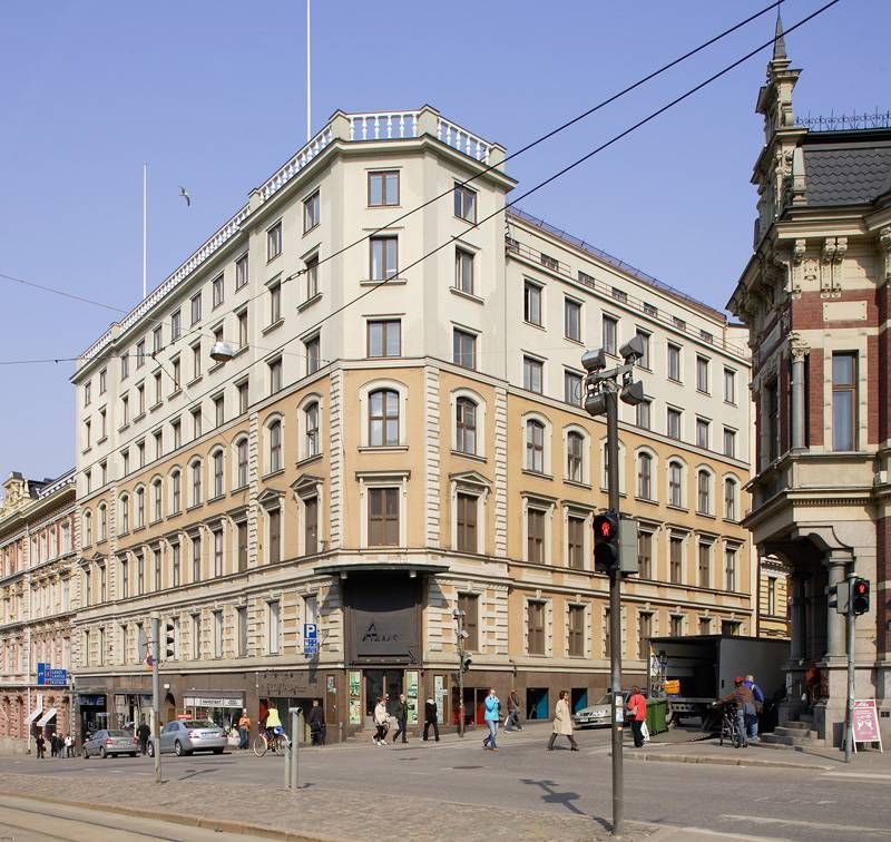 Vuokrataan arvokiinteistön 2. kerroksen tapahtuma ja monitoimitilat jonka keskiössä on perinteikäs ADAMS- sali sekä aula, toimisto ja neuvottelutiloja, kokonaisuus on modernisoitu täyttämään tämän päivän vaatimukset. Tiloissa on jäähdyttävä ilmastointi sekä hyvä valaistus ja tietoliikenneinfra, kats...