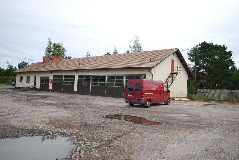 Lämmin maantason tallitila n. 68 m² läh. Hämeenkyrön keskustaa. Tila C3.