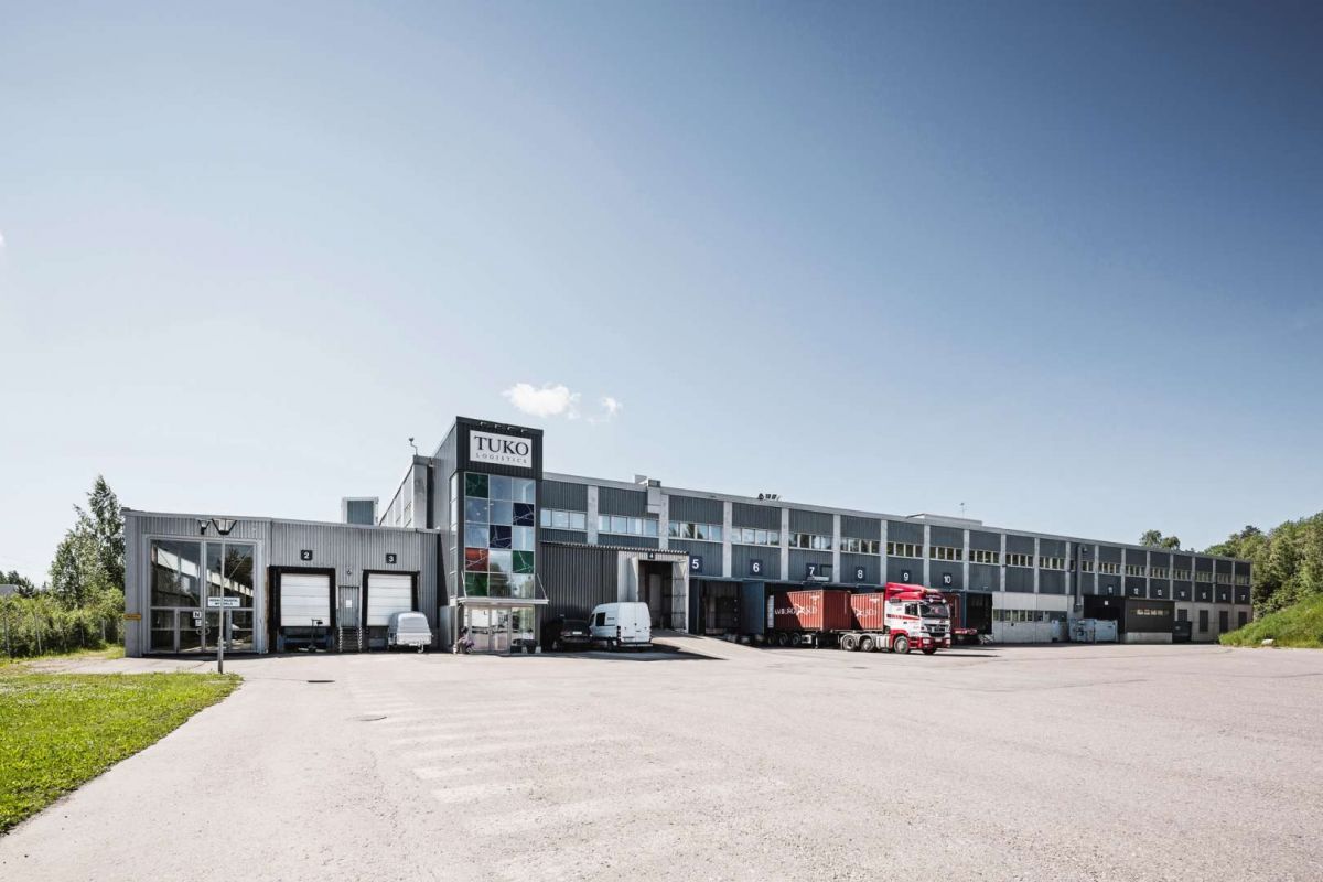 Vuokrataan logistiikkakeskuksesta lämpötilahallittua (+2 - +6C) varastotilaa 2500 - 5000 m2, mikä soveltuu hyvin elintar...