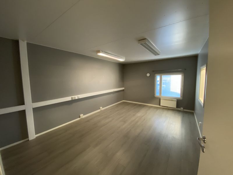 Parvi, toinen päätyhuone