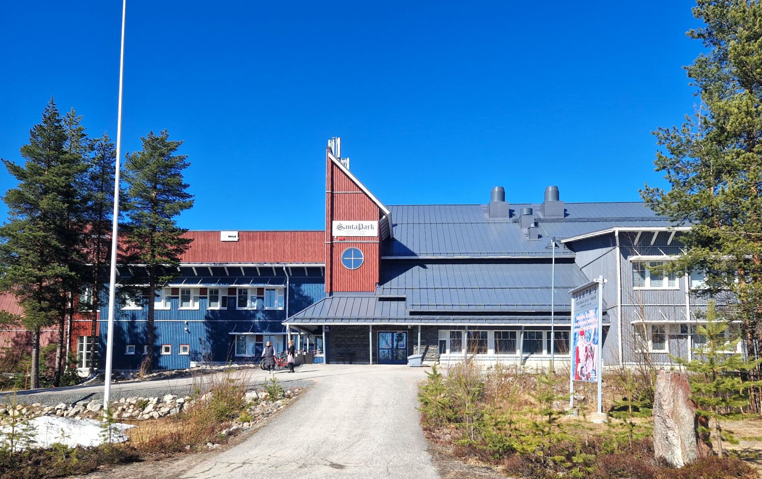 Vuokrataan monikäyttöistä toimistotilaa Rovaniemen Napapiirin tuntumasta.Toimiston rauhallinen sijainti sopii hyvin vaik...