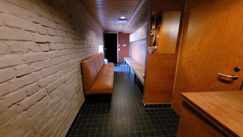 Saunaosaston pukuhuone