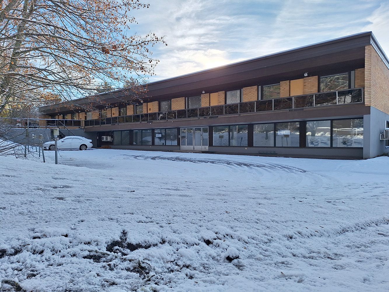 Monipuolinen toimitila Porvoon keskustan tuntumassa!