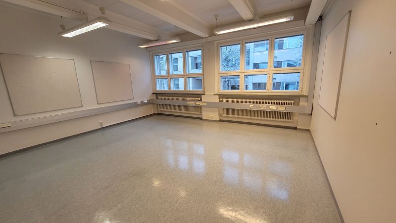 Iso neuvotteluhuone / toimisto