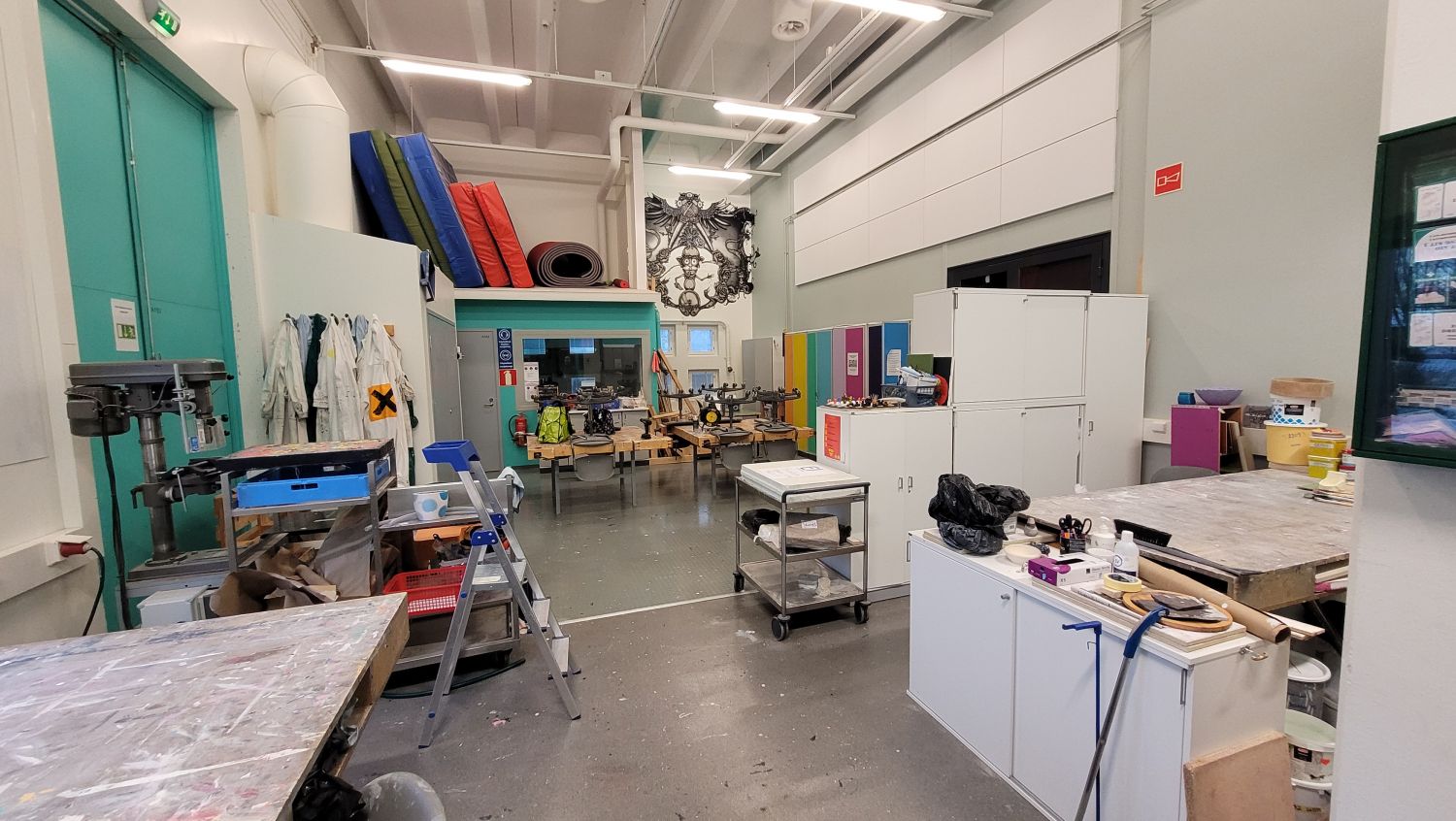 Tuotanto - / Pajatila