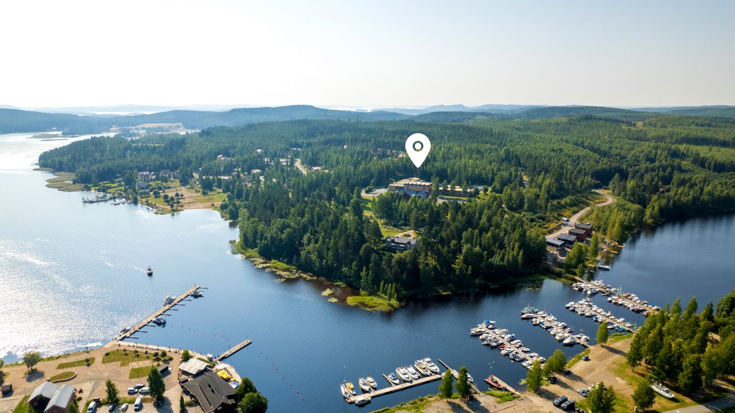 Uutta vastaava upea ja valoisa toimitila aivan valtatie 9 vieressä järvimaisemissa