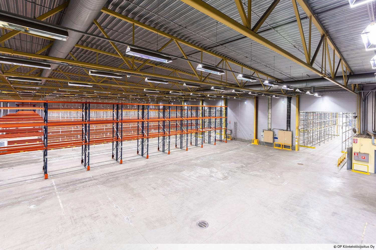 Monipuolinen varastokiinteistö Vantaalla (jaettavissa eri kokoisiin tiloihin)
