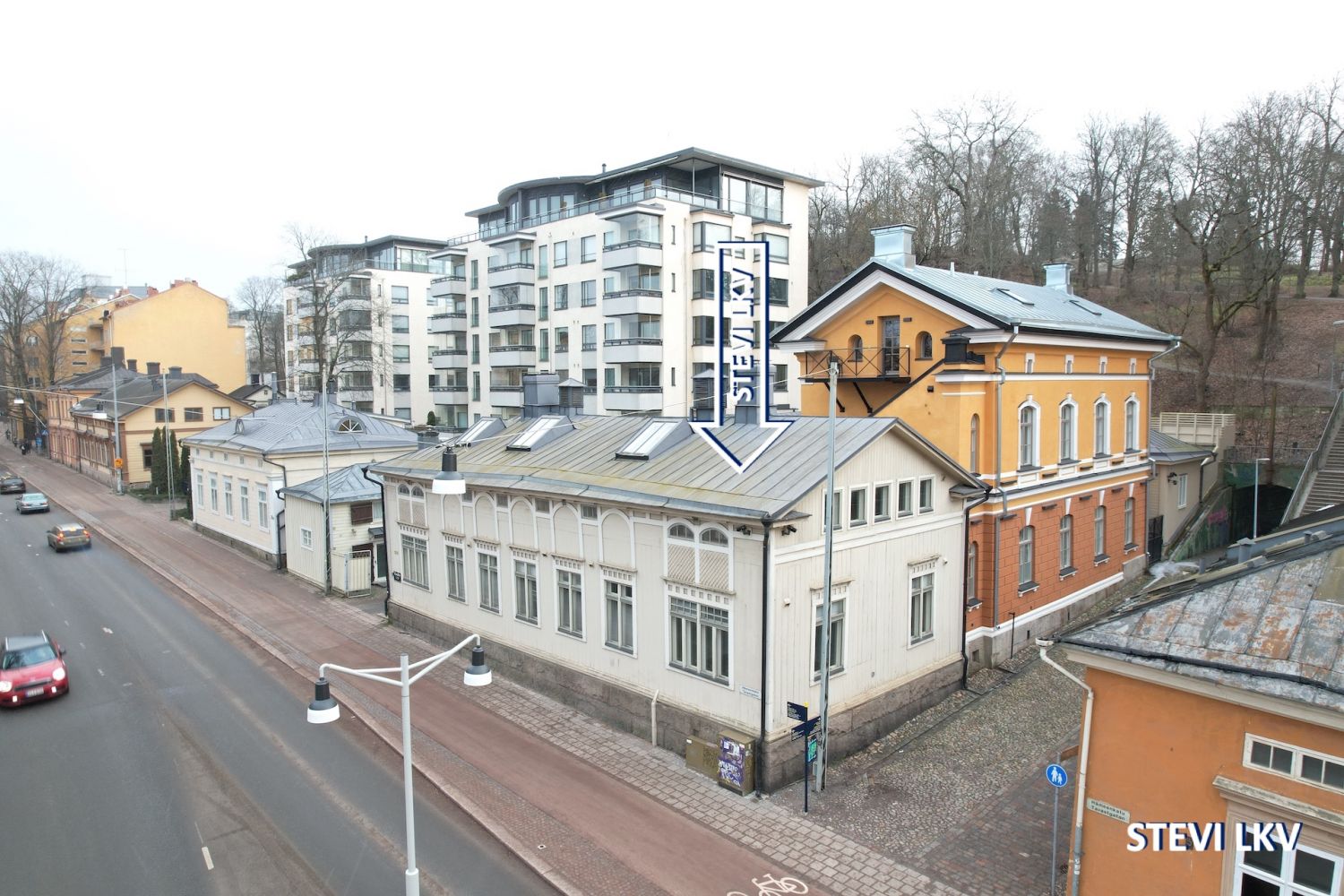 Siistiä toimisto-/liiketilaa *Oma kiinteistö *Sijainti *Parkkipaikkoja *Jokimaisemat