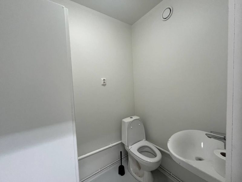 Yhteiskäyttöinen wc