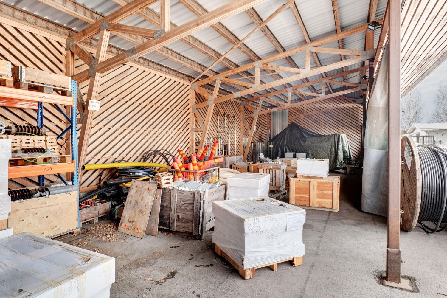 Erillinen varastokatos