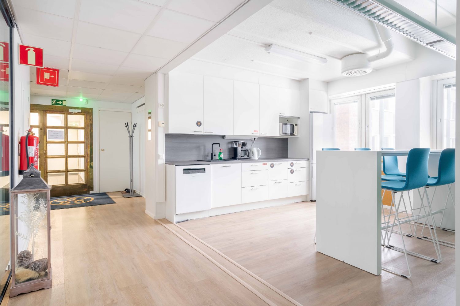 Yhteiskäyttö aluetta keittiö ja käytävä