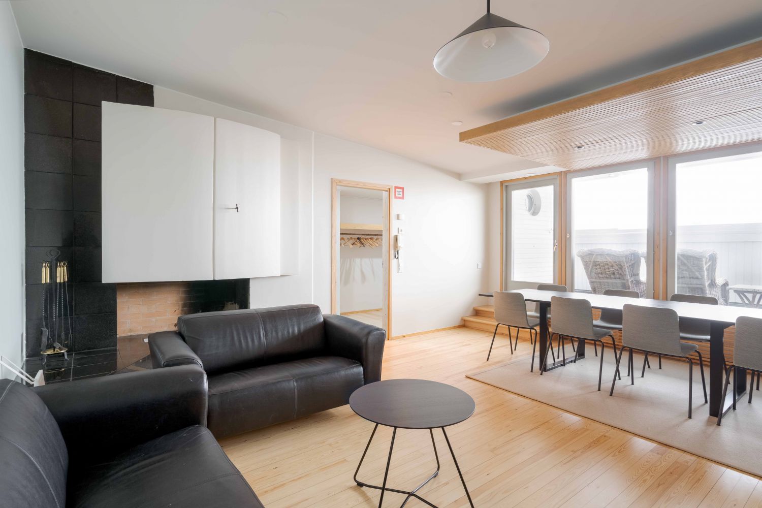 Sauna- ja kokoustila B-rappu