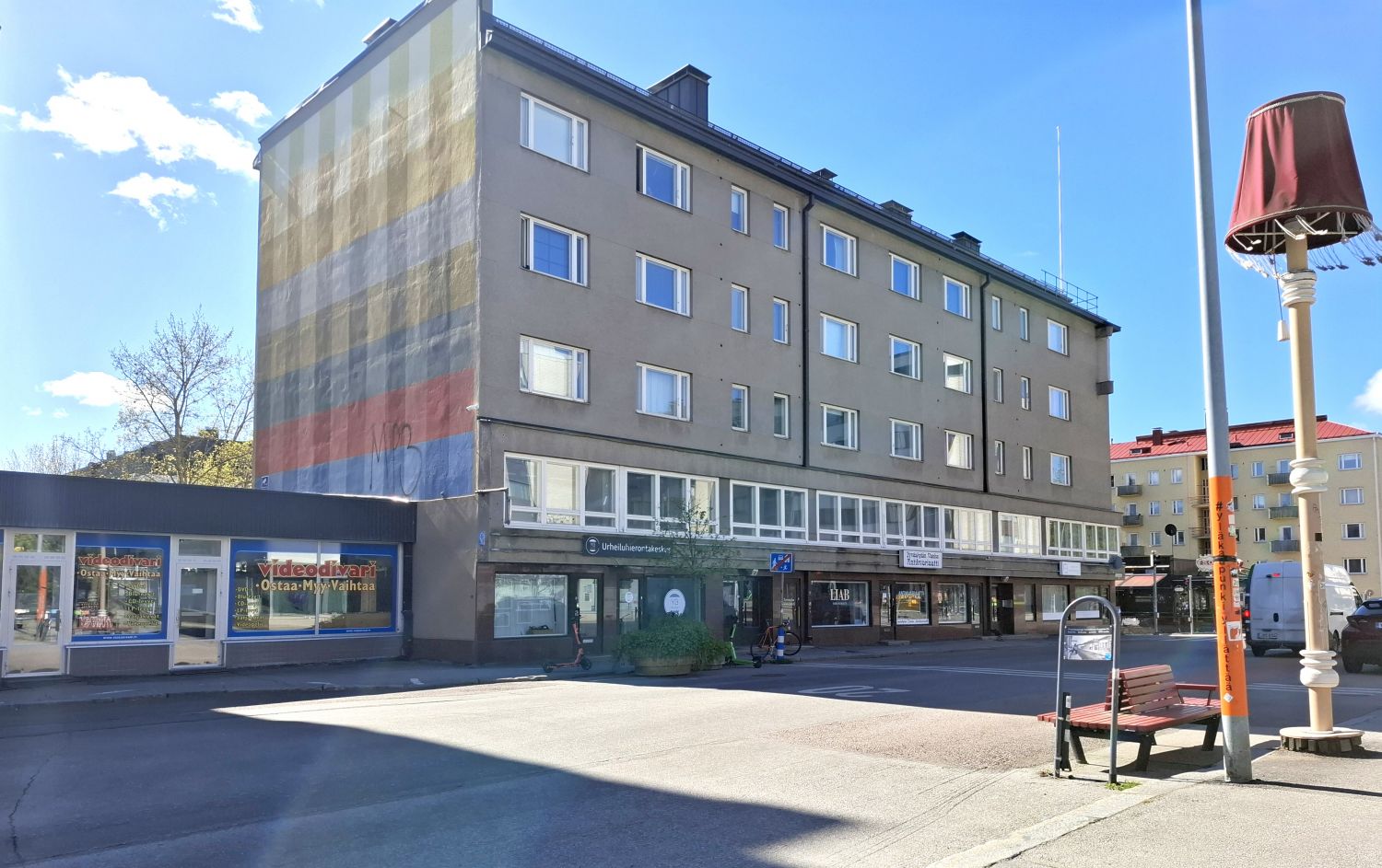 Kauppakadulla 2. kerroksen toimistotilaa
