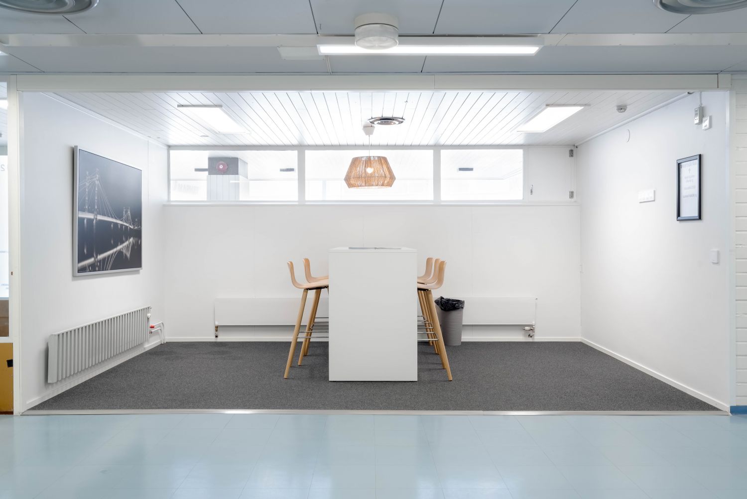 1 kerroksen aulan oleskelutila