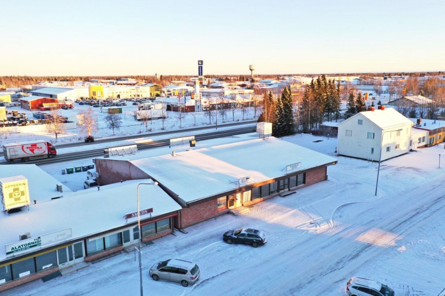 Toimitila Tornion Putaan liikekeskuksessa