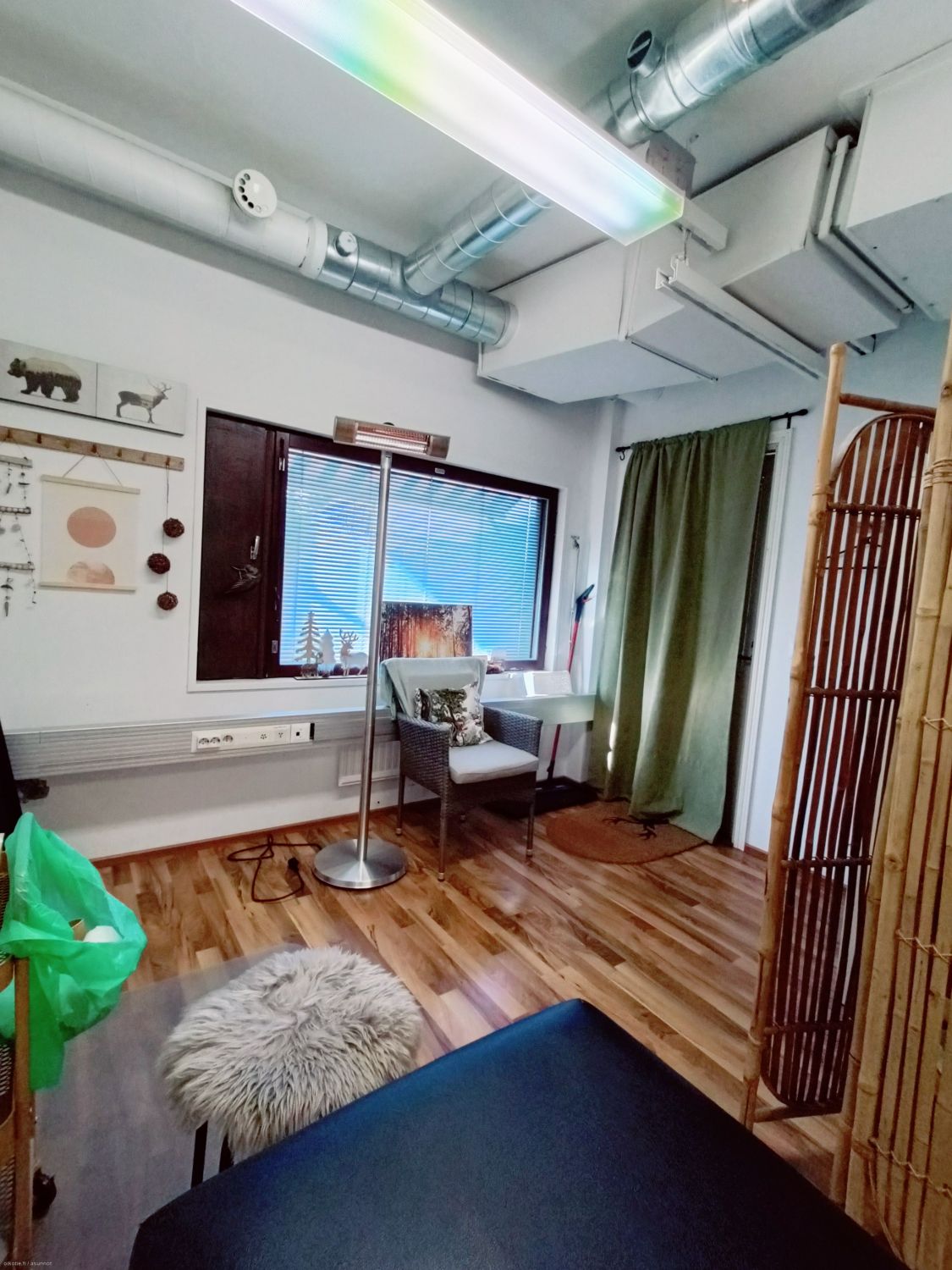 Pieni ja edullinen toimistohuone Peltolassa