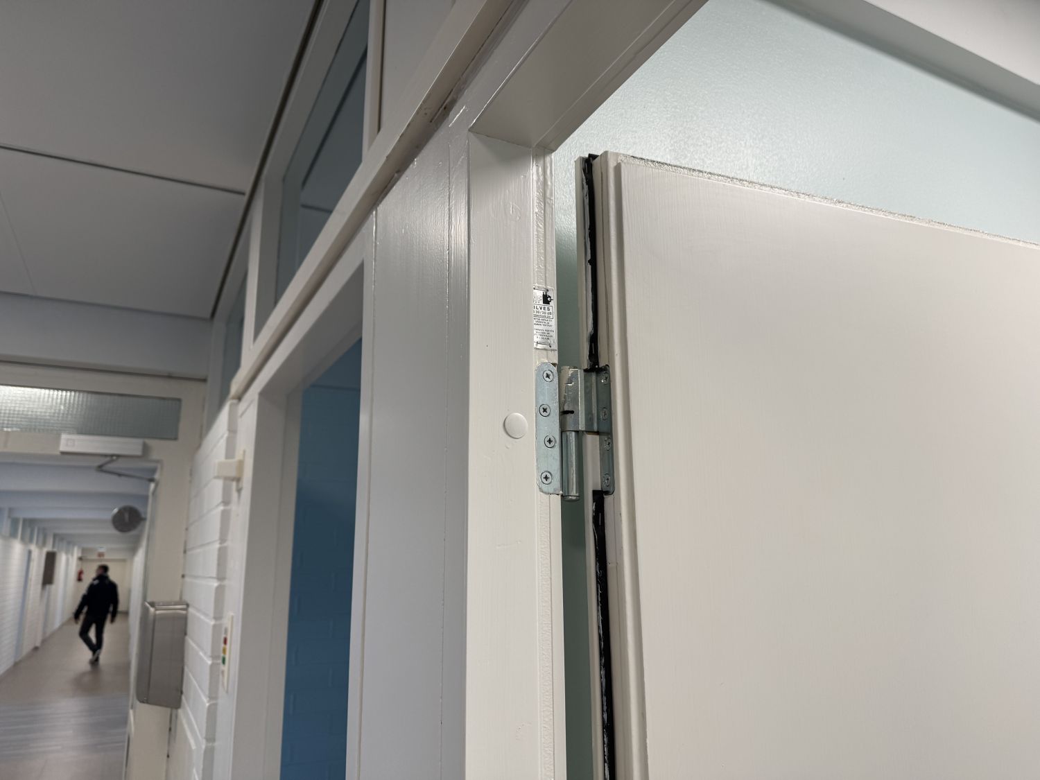 Osassa huoneista on desibeliovet