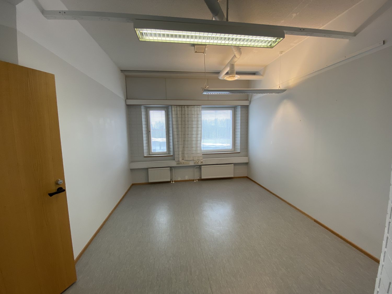 14m² erillinen huone