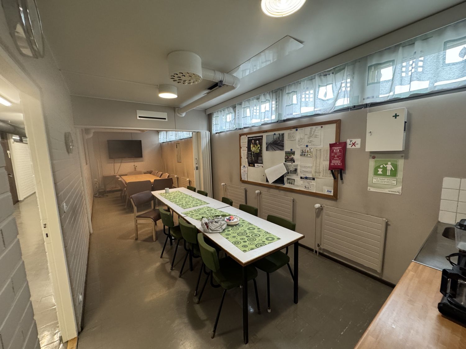 kahvio- ja neuvottelutila