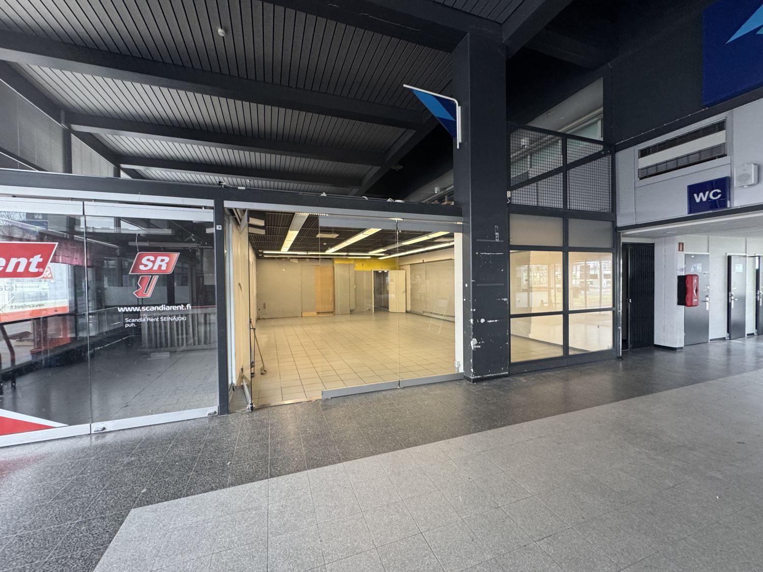 Entinen R-kioski tila n. 87m²